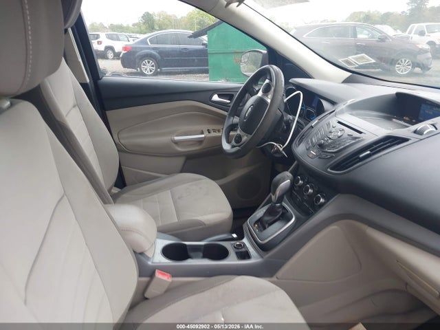 Продажа на аукционе авто 2013 Ford Escape Se, vin: 1FMCU0GX7DUB69821, номер лота: 45092902