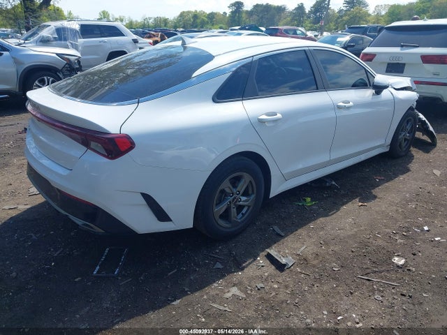2022 Kia K5 Lxs მანქანა იყიდება აუქციონზე, vin: 5XXG14J20NG162865, აუქციონის ნომერი: 45092937