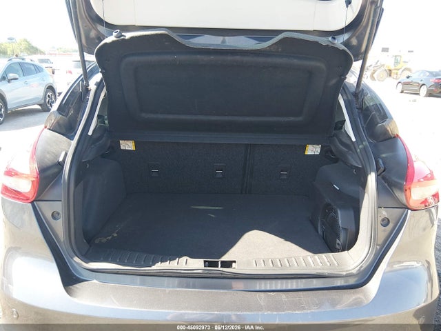 Продаж на аукціоні авто 2015 Ford Focus Titanium, vin: 1FADP3N21FL328257, номер лоту: 45092973