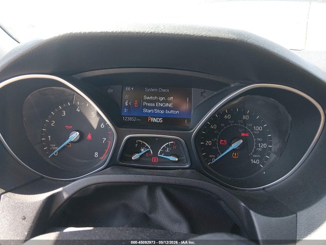 Продаж на аукціоні авто 2015 Ford Focus Titanium, vin: 1FADP3N21FL328257, номер лоту: 45092973