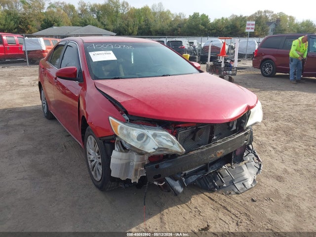 45092980 :رقم المزاد ، 4T1BF1FK4CU569593 vin ، 2012 Toyota Camry Le مزاد بيع