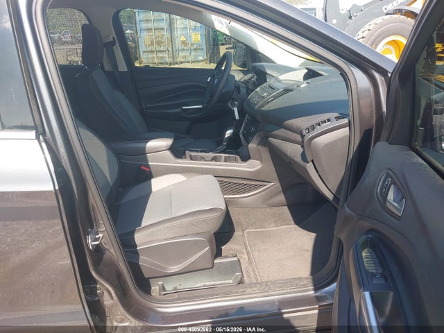 1FMCU9GD5JUD31094 Ford ESCAPE SE
