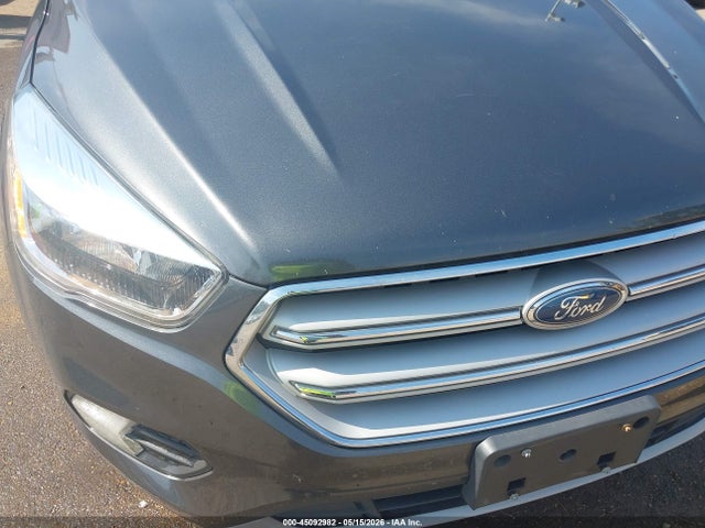 1FMCU9GD5JUD31094 Ford ESCAPE SE