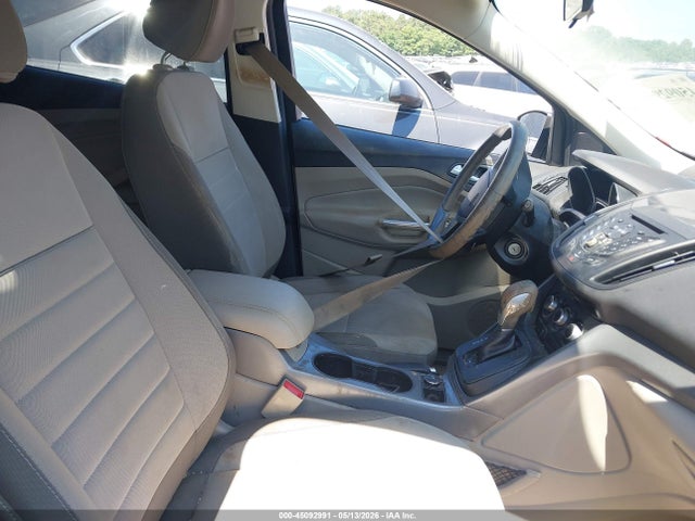 Продаж на аукціоні авто 2015 Ford Escape Se, vin: 1FMCU0G7XFUB87622, номер лоту: 45092991