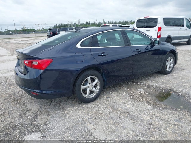 1G1ZC5ST7HF263025 Chevrolet Malibu 1fl