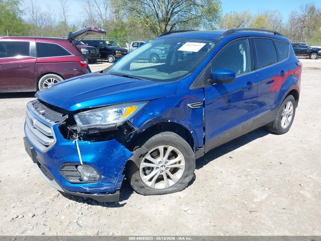 Продаж на аукціоні авто 2018 Ford Escape Se, vin: 1FMCU9GD1JUB75975, номер лоту: 45093023