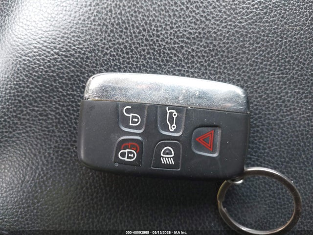 2017 Land Rover Discovery Sport Hse მანქანა იყიდება აუქციონზე, vin: SALCR2BG2HH653153, აუქციონის ნომერი: 45093069