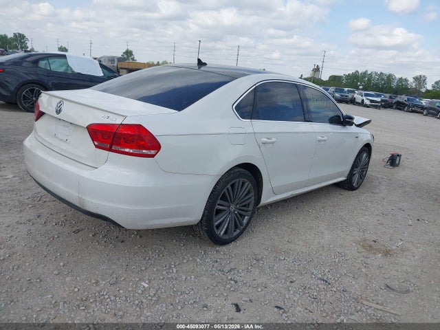 2015 Volkswagen Passat 1.8t Sport მანქანა იყიდება აუქციონზე, vin: 1VWBT7A38FC035343, აუქციონის ნომერი: 45093077