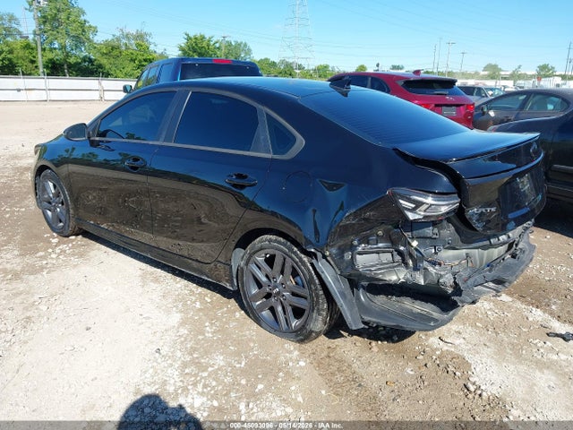 45093096 :رقم المزاد ، 3KPF34AD1ME403136 vin ، 2021 Kia Forte Gt-line مزاد بيع