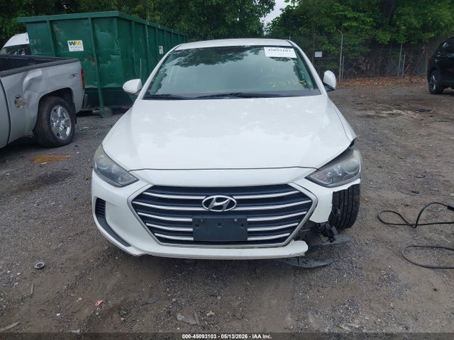 Продажа на аукционе авто 2018 Hyundai Elantra Sel, vin: 5NPD84LF3JH251651, номер лота: 45093103