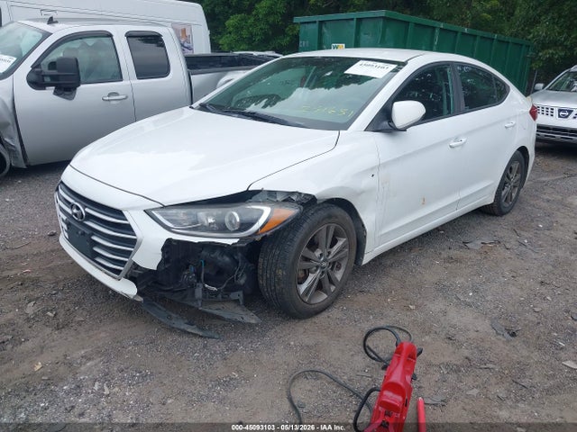 Продажа на аукционе авто 2018 Hyundai Elantra Sel, vin: 5NPD84LF3JH251651, номер лота: 45093103