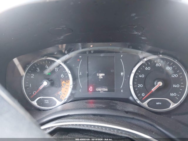 Продаж на аукціоні авто 2015 Jeep Renegade Latitude, vin: ZACCJBBTXFPB87618, номер лоту: 45093109