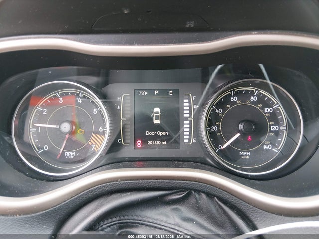 45093115 :رقم المزاد ، 1C4PJMCB0EW301940 vin ، 2014 Jeep Cherokee Altitude مزاد بيع
