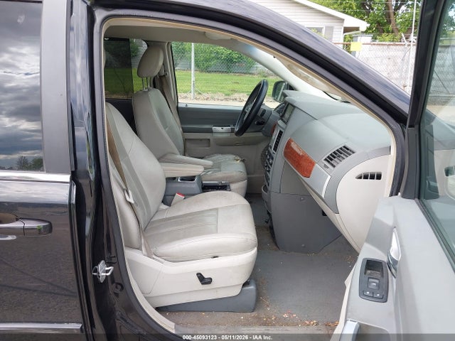 2008 Chrysler Town & Country Touring მანქანა იყიდება აუქციონზე, vin: 2A8HR54P78R782918, აუქციონის ნომერი: 45093123