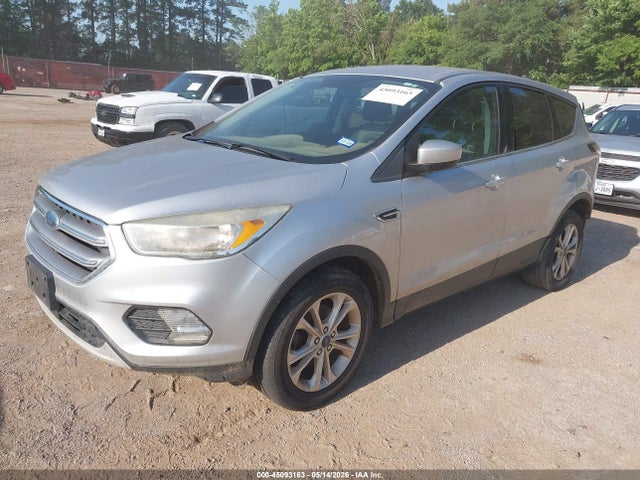 45093163 :رقم المزاد ، 1FMCU0GD3HUD85905 vin ، 2017 Ford Escape Se مزاد بيع