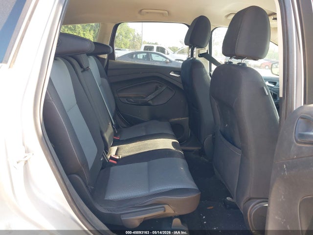 45093163 :رقم المزاد ، 1FMCU0GD3HUD85905 vin ، 2017 Ford Escape Se مزاد بيع