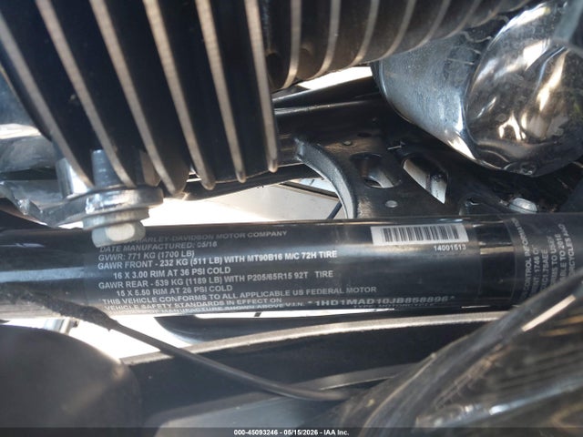 45093246 :رقم المزاد ، 1HD1MAD10JB858896 vin ، 2018 Harley-davidson Flhtcutg Tri Glide Ultra مزاد بيع