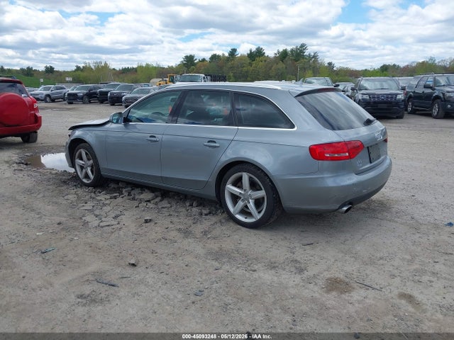 45093248 :رقم المزاد ، WAUWFAFL1BA035947 vin ، 2011 Audi A4 2.0t Premium مزاد بيع