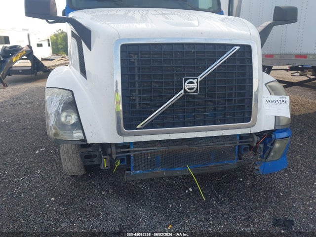 2008 Volvo Vn Vnl მანქანა იყიდება აუქციონზე, vin: 4V4NC9EH98N264210, აუქციონის ნომერი: 45093256