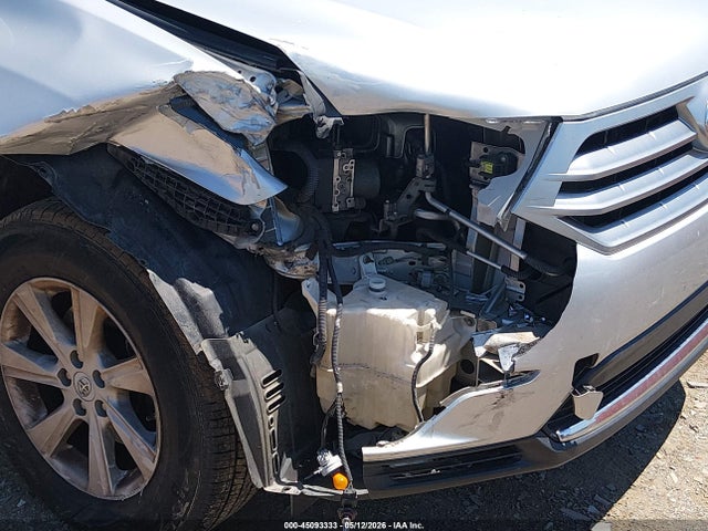 Продаж на аукціоні авто 2012 Toyota Highlander Se V6, vin: 5TDBK3EH9CS104734, номер лоту: 45093333