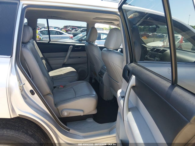 Продаж на аукціоні авто 2012 Toyota Highlander Se V6, vin: 5TDBK3EH9CS104734, номер лоту: 45093333