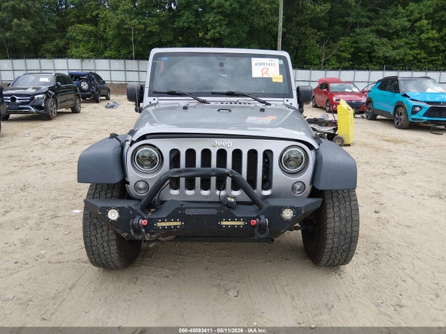 45093411 :رقم المزاد ، 1C4BJWDG2HL598618 vin ، 2017 Jeep Wrangler Unlimited Sport 4x4 مزاد بيع