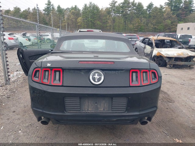 45093415 :رقم المزاد ، 1ZVBP8EM8D5213993 vin ، 2013 Ford Mustang V6 Premium مزاد بيع