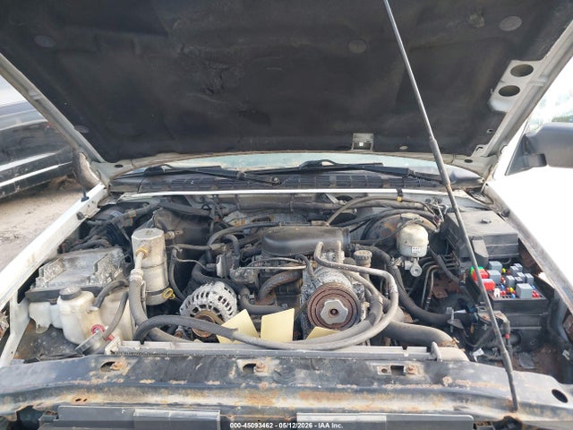 45093462 :رقم المزاد ، 1GTDT13X54K121463 vin ، 2004 Gmc Sonoma Sls مزاد بيع