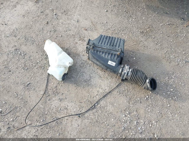 45093462 :رقم المزاد ، 1GTDT13X54K121463 vin ، 2004 Gmc Sonoma Sls مزاد بيع
