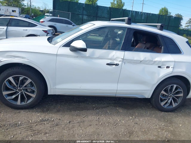 Продаж на аукціоні авто 2021 Audi Q5 Premium 45 Tfsi Quattro S Tronic, vin: WA1AAAFYXM2061560, номер лоту: 45093477