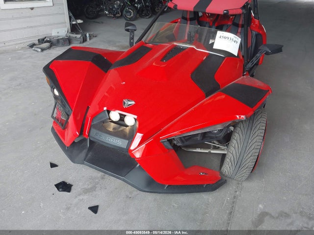 2015 Polaris Slingshot Sl მანქანა იყიდება აუქციონზე, vin: 57XAAPFA3F5100445, აუქციონის ნომერი: 45093549