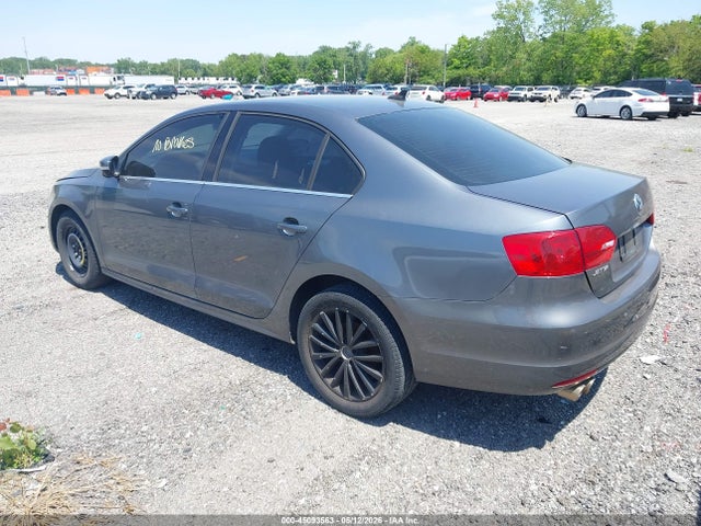 45093563 :رقم المزاد ، 3VWLZ7AJ9BM379533 vin ، 2011 Volkswagen Jetta 2.5l Sel مزاد بيع