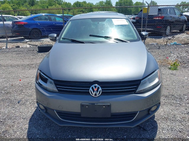 45093563 :رقم المزاد ، 3VWLZ7AJ9BM379533 vin ، 2011 Volkswagen Jetta 2.5l Sel مزاد بيع