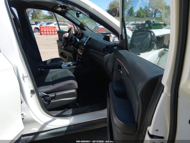 Продаж на аукціоні авто 2019 Honda Passport Sport, vin: 5FNYF8H29KB013226, номер лоту: 45093631