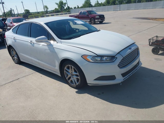3FA6P0H78GR365615 Ford FUSION SE