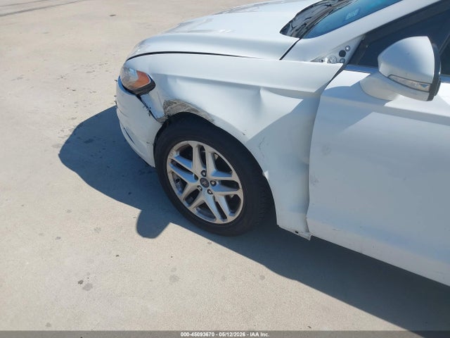3FA6P0H78GR365615 Ford FUSION SE