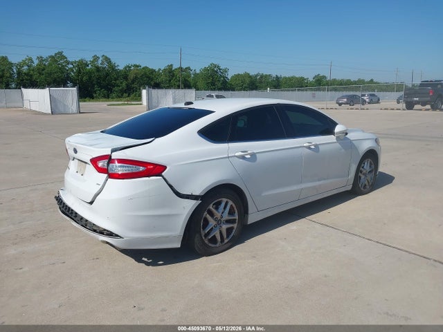 3FA6P0H78GR365615 Ford FUSION SE