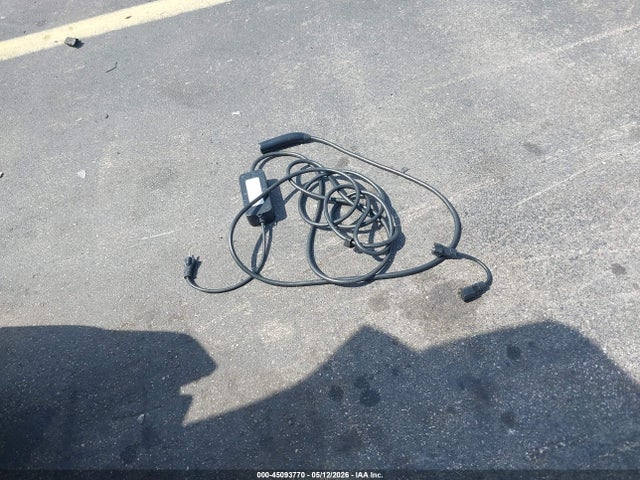 Tesla Model Y 2024 7SAYGDED5RF192793 Image 12