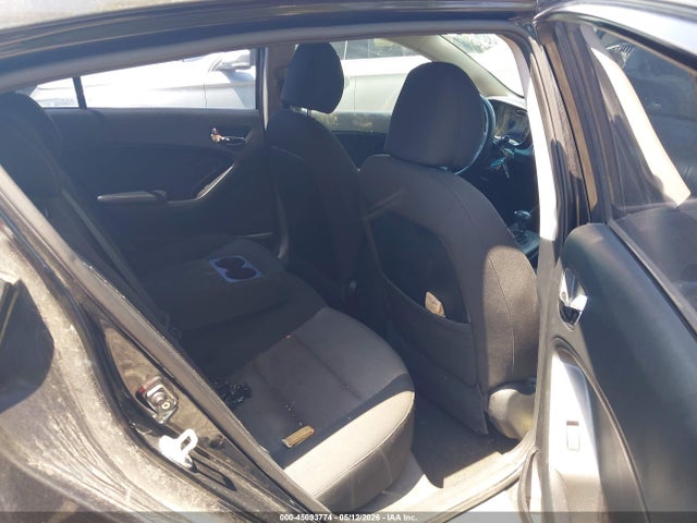 45093774 :رقم المزاد ، KNAFK5A89G5570322 vin ، 2016 Kia Forte Lx مزاد بيع