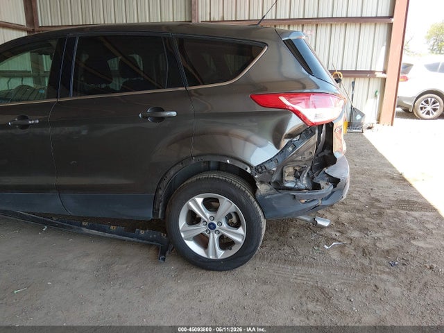 1FMCU0G78FUA43342 Ford ESCAPE SE