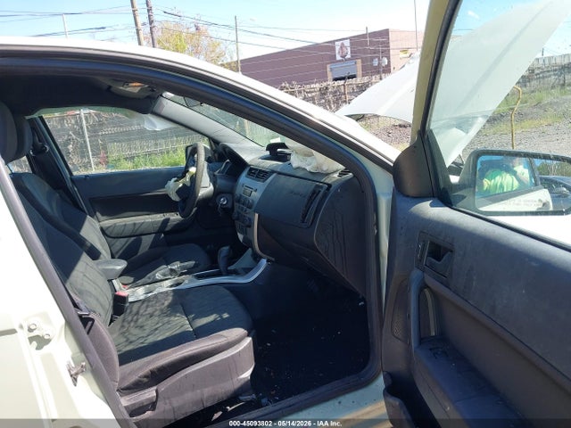 45093802 :رقم المزاد ، 1FAHP3FNXBW146432 vin ، 2011 Ford Focus Se مزاد بيع