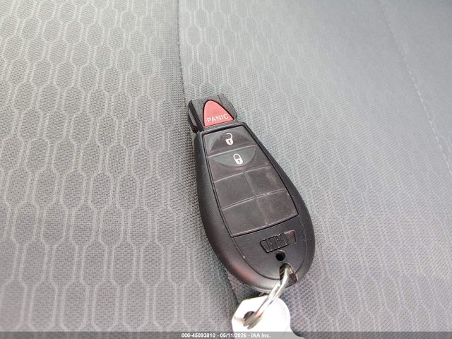 45093810 :رقم المزاد ، 1C6RR7KG2GS339851 vin ، 2016 Ram 1500 Tradesman مزاد بيع