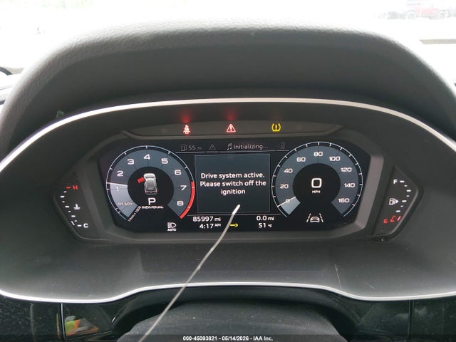 2020 Audi Q3 Premium Plus 45 Tfsi Quattro Tiptronic მანქანა იყიდება აუქციონზე, vin: WA1BECF38L1106931, აუქციონის ნომერი: 45093821