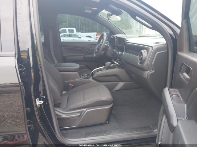 45093850 :رقم المزاد ، 1GCPTEEK9R1121856 vin ، 2024 Chevrolet Colorado 4wd Trail Boss مزاد بيع