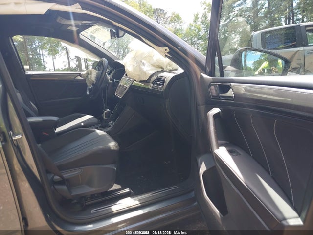 Aukcja sprzedaży 2024 Volkswagen Tiguan 2.0t Se R-line Black, vin: 3VVCB7AX2RM049417, numer aukcji: 45093858
