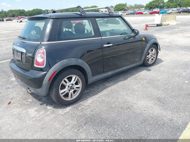 45093908 :رقم المزاد ، WMWSU3C54CT257703 vin ، 2012 Mini Cooper مزاد بيع