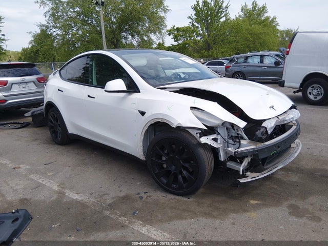 Продажа на аукционе авто 2021 Tesla Model Y Long Range Dual Motor All-wheel Drive, vin: 5YJYGDEE6MF286227, номер лота: 45093914