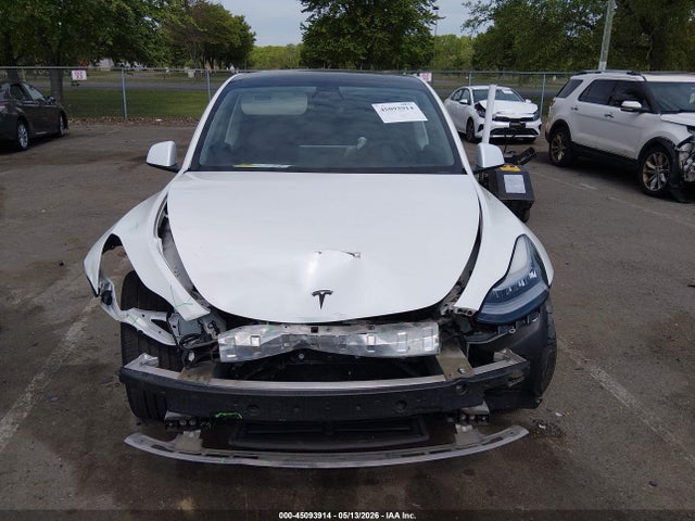 Продажа на аукционе авто 2021 Tesla Model Y Long Range Dual Motor All-wheel Drive, vin: 5YJYGDEE6MF286227, номер лота: 45093914