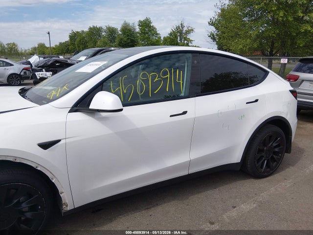 Продажа на аукционе авто 2021 Tesla Model Y Long Range Dual Motor All-wheel Drive, vin: 5YJYGDEE6MF286227, номер лота: 45093914