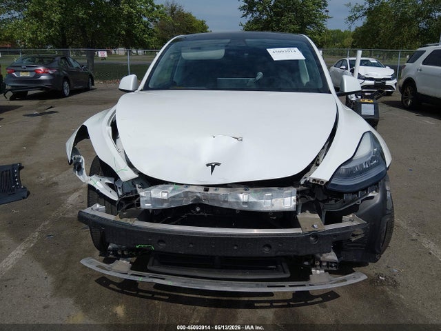 Продажа на аукционе авто 2021 Tesla Model Y Long Range Dual Motor All-wheel Drive, vin: 5YJYGDEE6MF286227, номер лота: 45093914